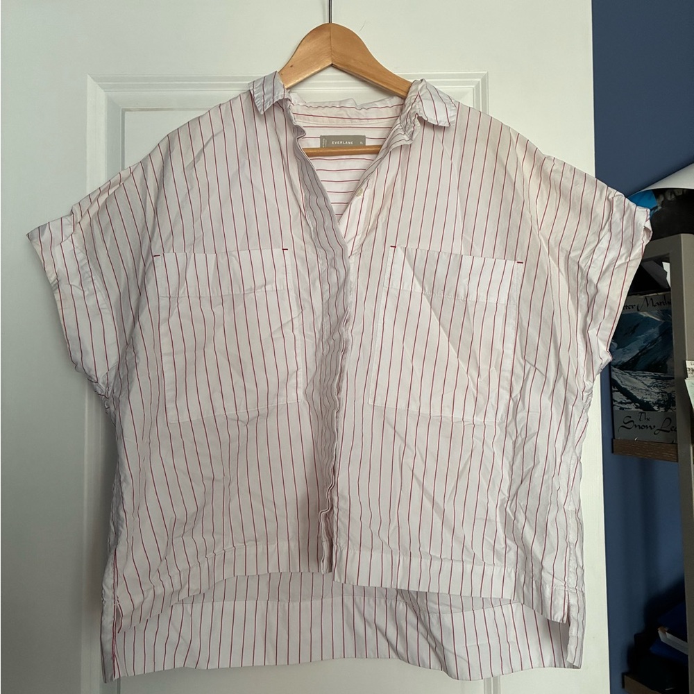 Everman’s short sleeve boxy oxford